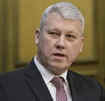 Asasinatele Sistemului.