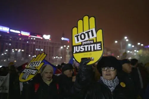 CORUPȚIE, NU JUSTIȚIE!” (?!)