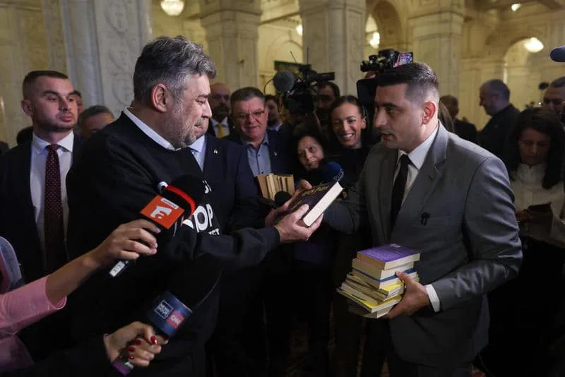 Haimanaua Politică! — fotografia 3