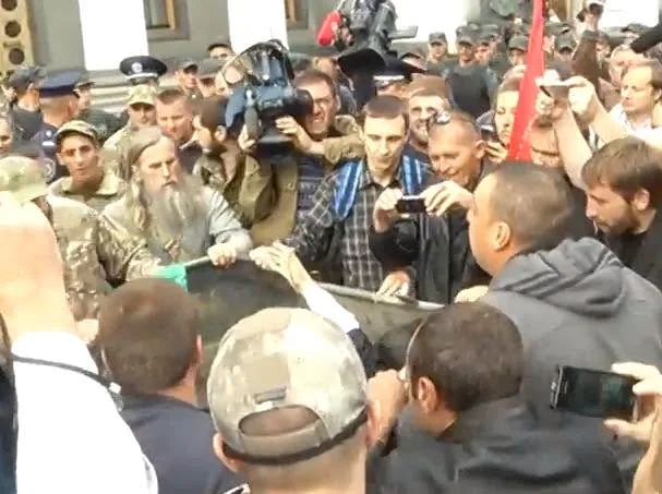 . A început ultimul RĂBOI ROMÂNO-ROMÂN”, înainte de Dezmembrarea României.