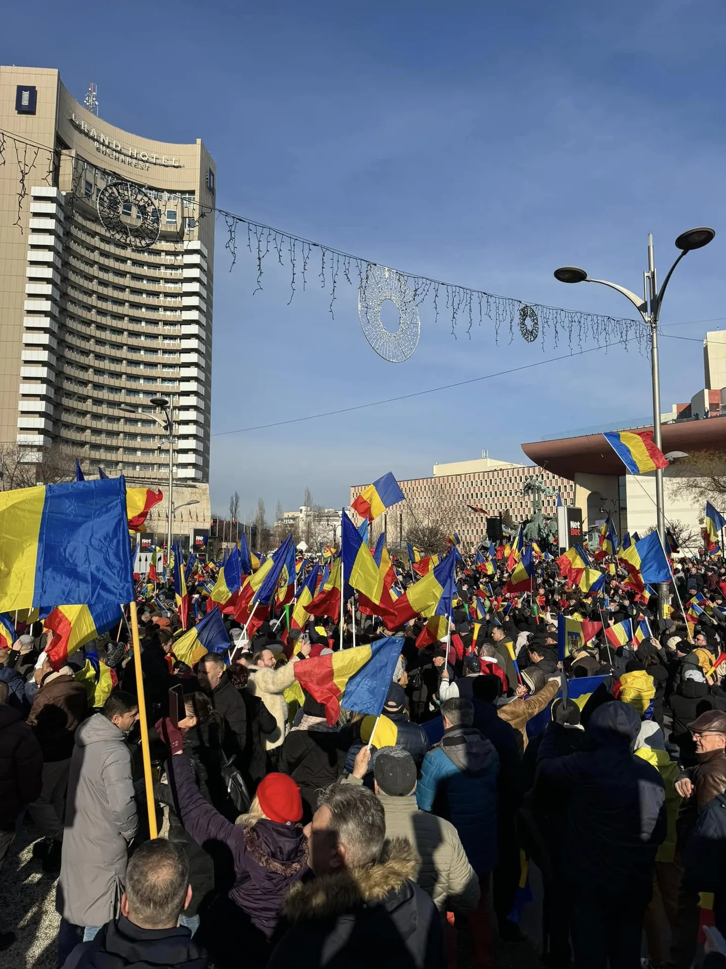 Peste 100:000 peste o sută de mii acum, ați băgat-o pe mânecă!) — fotografia 1