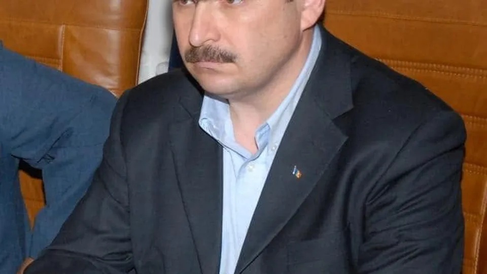 Imaginea 6 din 6 pentru postarea: Trădător de profesie