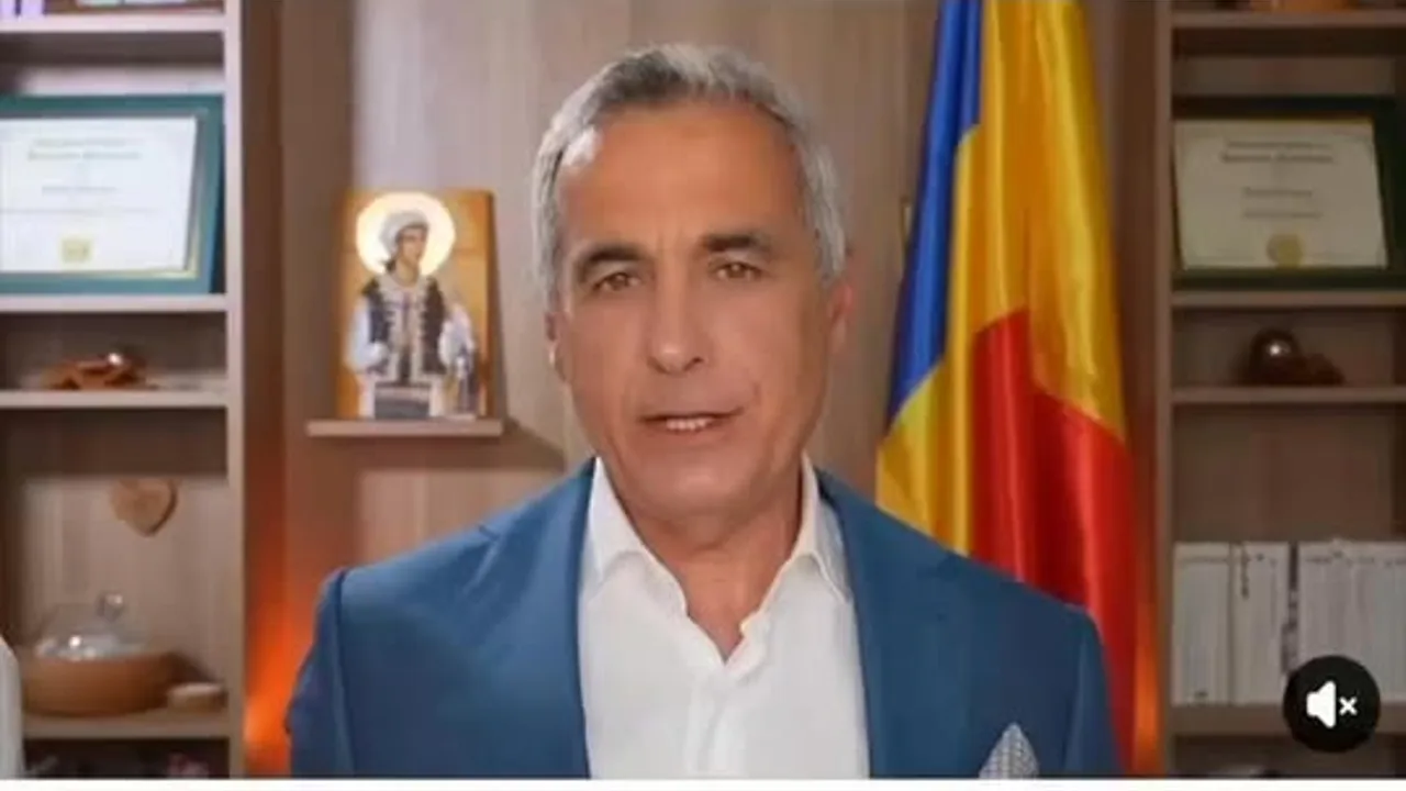 Cadru de previzualizare pentru: Amenințări cu datul afară dacă nu-și pozează buletinul, patronii amenință, îi obligă pe angajați să voteze Nicușor Dan, Patroni Români la…