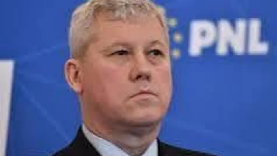 May be an image of one or more people and text that says "PNL POTOAGERPRES"